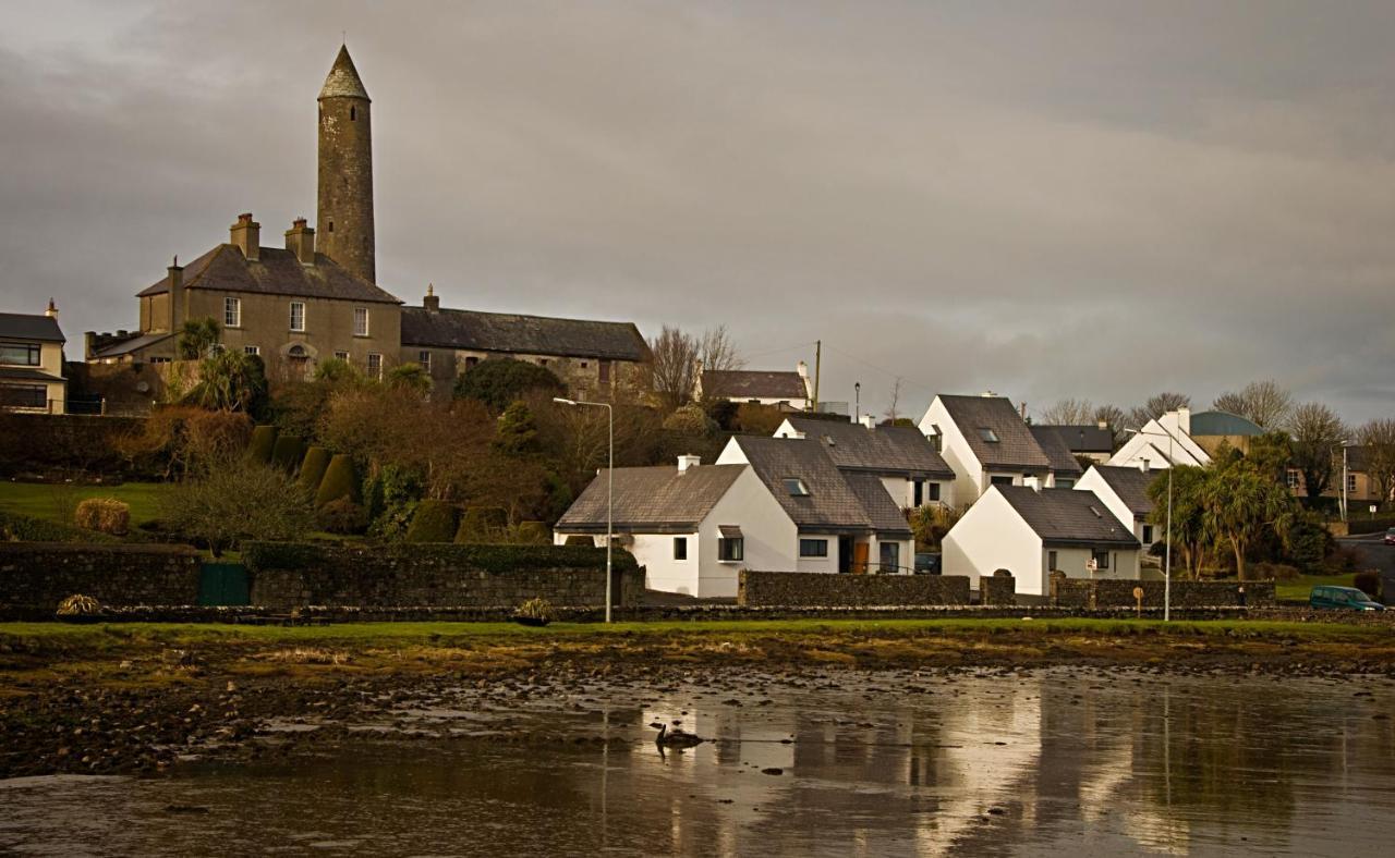 The Old Deanery Holiday Vacation Homes Killala Exterior foto